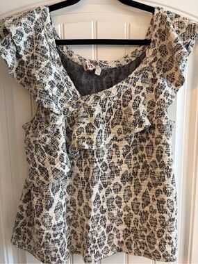 Anthropologie dolan Black and Cream Leopard Ruffle Sleeveless Top